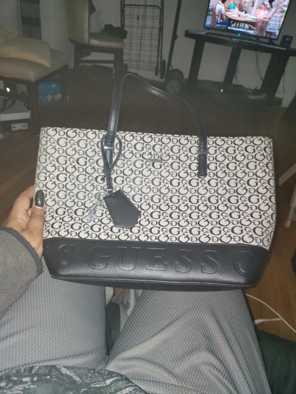 GUESS Gray And Black Monogram Handbag "Springer"